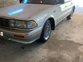 1989 Toyota Crown VIII (S130), белый, 1099999 рублей, вид 1