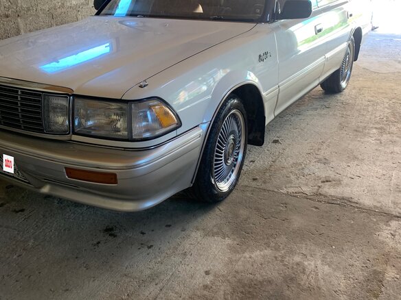 1989 Toyota Crown VIII (S130), белый, 1099999 рублей
