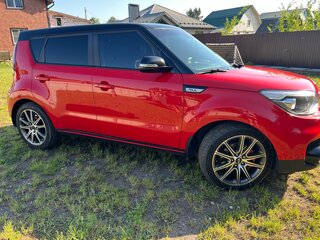 2018 Kia Soul II Рестайлинг, красный, 1700000 рублей, вид 4