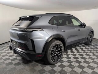 2026 Porsche Cayenne Turbo Electric Coupé IV, серый, 30750228 рублей, вид 2