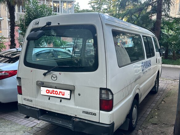 2003 Mazda Bongo Brawny IV, белый, 580000 рублей - вид 3