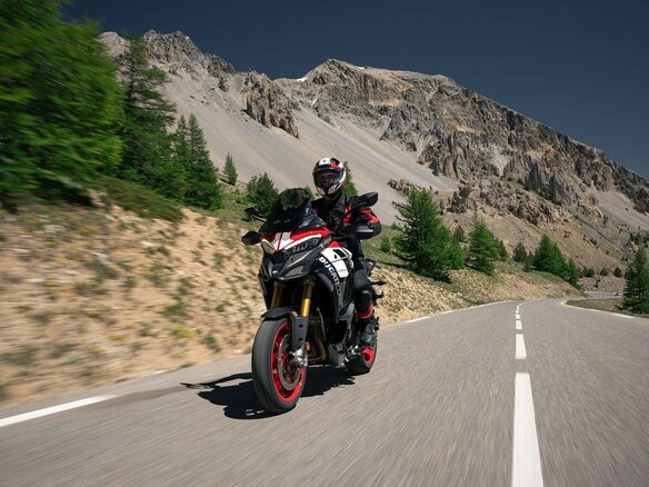 2026 Ducati Multistrada V4, красный, 3745000 рублей - вид 16
