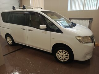 2011 Nissan Serena IV (C26), белый, 1500000 рублей, вид 4