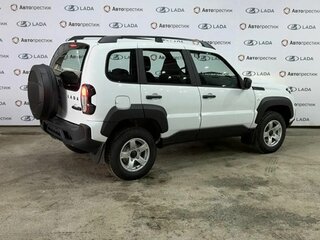 2026 Lada (ВАЗ) Niva Travel I Рестайлинг, белый, 1603000 рублей, вид 3