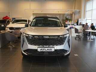 2026 Geely Atlas II, серебристый, 4229990 рублей, вид 2