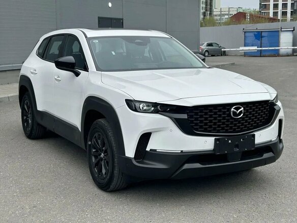 2025 Mazda CX-50, белый - вид 2