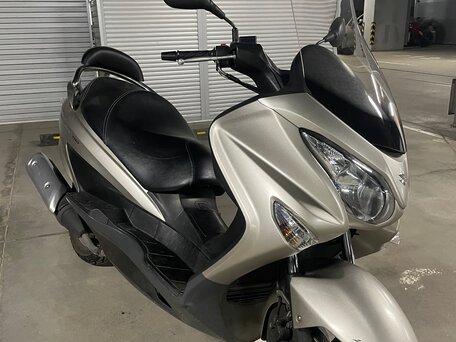 2019 Suzuki Burgman UH 200, серебристый, 355000 рублей, вид 1