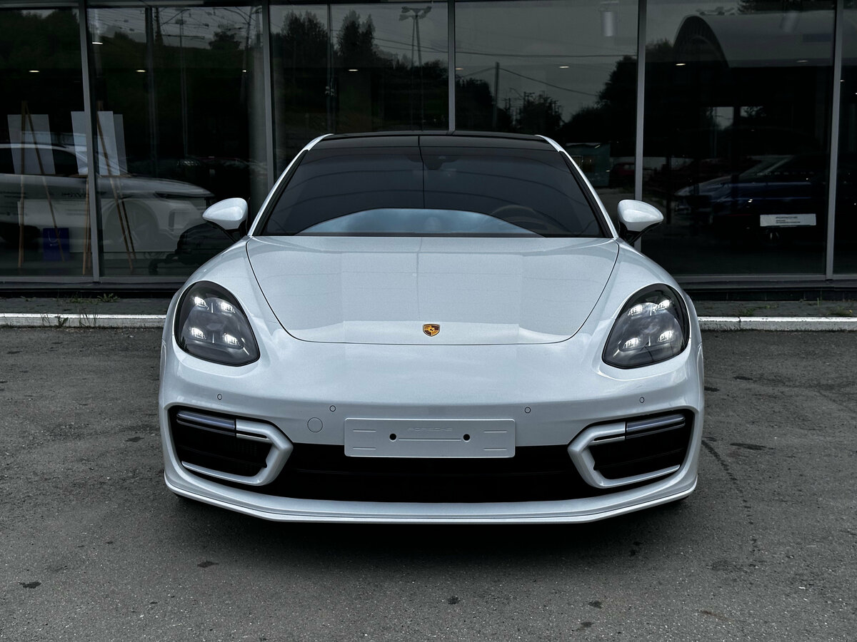Открыть фотографии: Porsche Panamera II Рестайлинг
