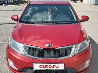 2014 Kia Rio 6-speed III, красный, 698000 рублей, вид 1