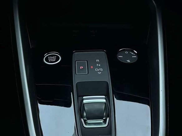 2023 Audi A3 35 TFSI Long IV (8Y), зелёный - вид 14