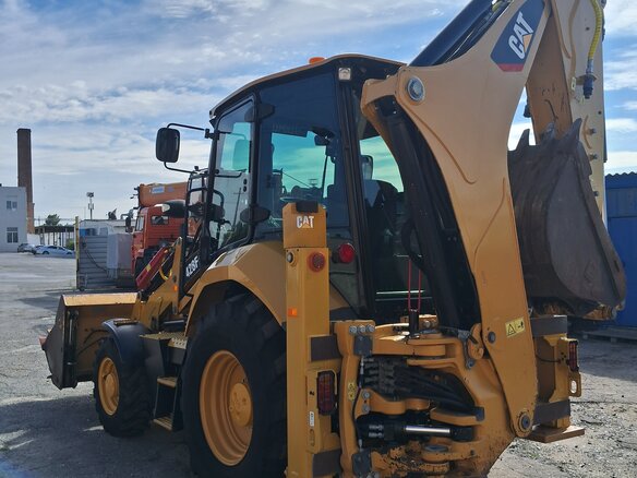 2019 Caterpillar 428F2, жёлтый, 7540000 рублей - вид 5