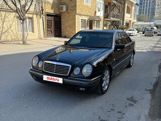 1999 Mercedes-Benz E-Класс 240 II (W210, S210), чёрный, 370000 рублей, вид 2