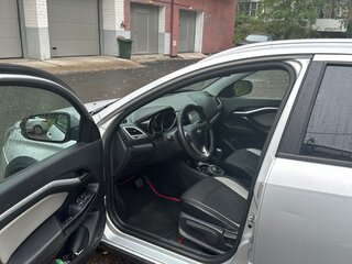 2018 Lada (ВАЗ) Vesta SW Cross I, серебристый, 830000 рублей, вид 5