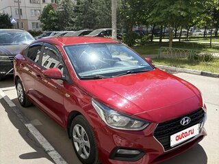 2019 Hyundai Solaris II, красный, 1570000 рублей, вид 3