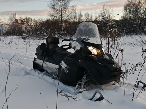 2010 BRP Lynx Adventure, чёрный