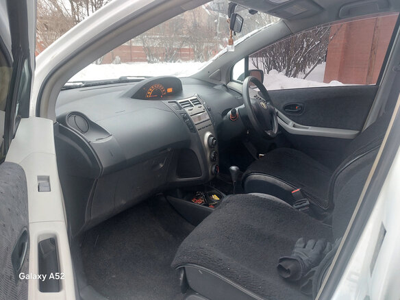 2010 Toyota Vitz II (XP90), белый, 420000 рублей - вид 8