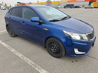 2013 Kia Rio 4-speed III, синий, 800000 рублей, вид 3