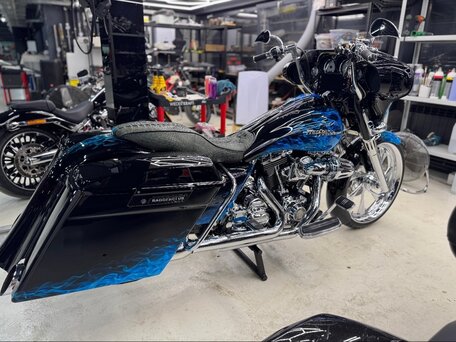 2009 Harley-Davidson Street Glide, чёрный, 1000000 рублей, вид 3