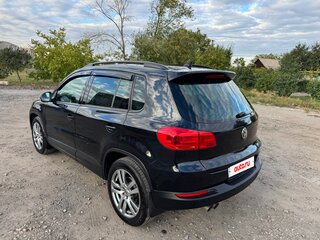 2012 Volkswagen Tiguan I Рестайлинг, чёрный, 1250000 рублей, вид 3