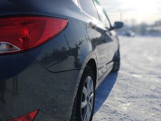 2015 Hyundai Solaris I Рестайлинг, серый, 830000 рублей, вид 5
