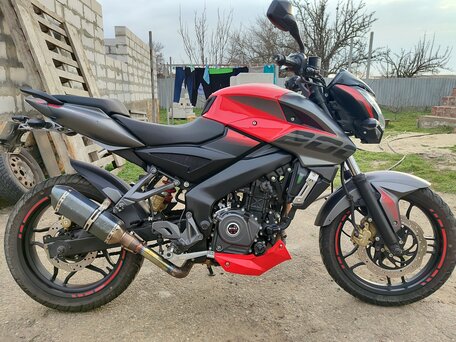 2018 Bajaj Pulsar NS 200, красный, 150000 рублей, вид 2