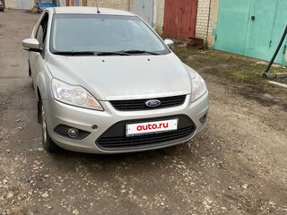 2009 Ford Focus II Рестайлинг, серебристый, 500000 рублей, вид 3