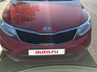 2017 Kia Rio III Рестайлинг, красный, 750000 рублей, вид 5