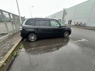 2014 Citroen C4 Picasso Grand II, чёрный, 1270000 рублей, вид 3
