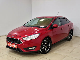 2016 Ford Focus III Рестайлинг, красный, 950000 рублей, вид 1