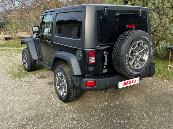 2014 Jeep Wrangler III (JK), чёрный, 2200000 рублей - вид 2