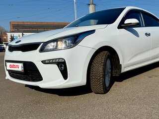2018 Kia Rio IV, белый, 1400000 рублей, вид 2