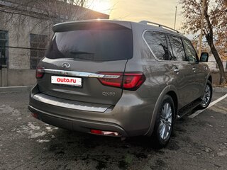 2019 Infiniti QX80 I Рестайлинг 2, серый, 6400000 рублей, вид 2