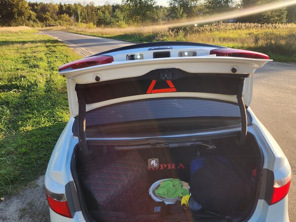2012 Kia Rio 5-speed III, белый, 810000 рублей - вид 15
