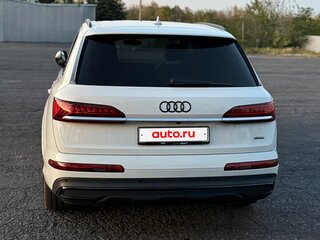 2020 Audi Q7 55 TFSI e II (4M) Рестайлинг, белый, 6200000 рублей, вид 3