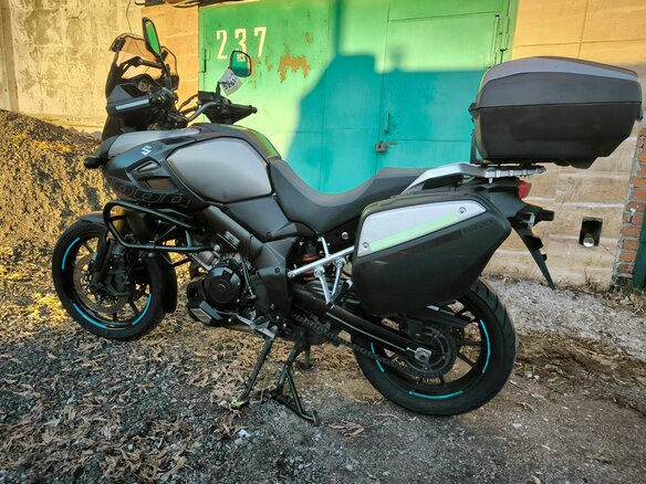 2014 Suzuki V-Strom 1000, серый, 690000 рублей - вид 3
