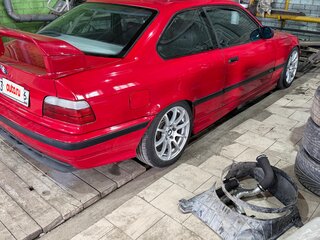 1994 BMW 3 серии 325i III (E36), красный, 1100000 рублей, вид 3