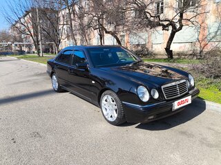 1996 Mercedes-Benz E-Класс 280 II (W210, S210), чёрный, 650000 рублей, вид 1