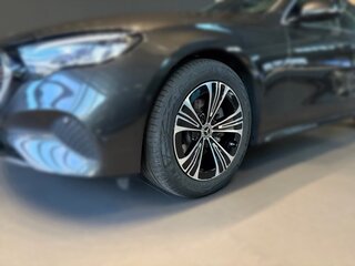 2025 Mercedes-Benz E-Класс 220 d VI (W214, S214), серый, 6532692 рублей, вид 3