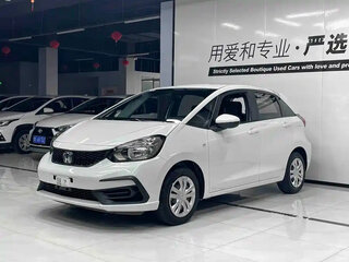 2023 Honda Fit Crosstar IV Рестайлинг, белый, 1361255 рублей, вид 3