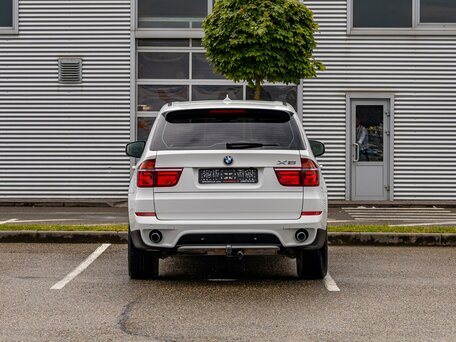 2013 BMW X5 35i II (E70) Рестайлинг, белый, 1795000 рублей, вид 5