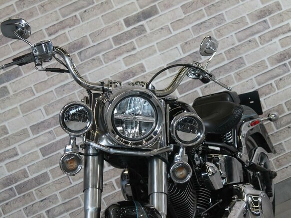 2008 Harley-Davidson Fat Boy, чёрный, 850000 рублей - вид 14