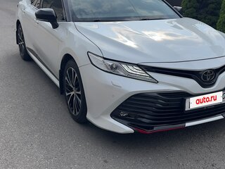 2020 Toyota Camry VIII (XV70), белый, 3000000 рублей, вид 2