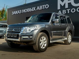 2015 Mitsubishi Pajero IV Рестайлинг 2, серый, 2599000 рублей, вид 1