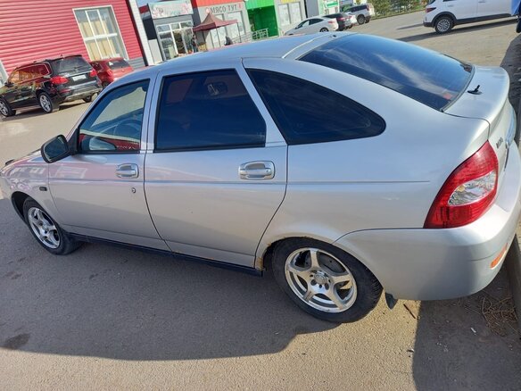 2009 Lada (ВАЗ) Priora I, серебристый, 180000 рублей - вид 1
