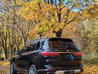 2020 BMW X7 40i I (G07), чёрный, 4100000 рублей, вид 5