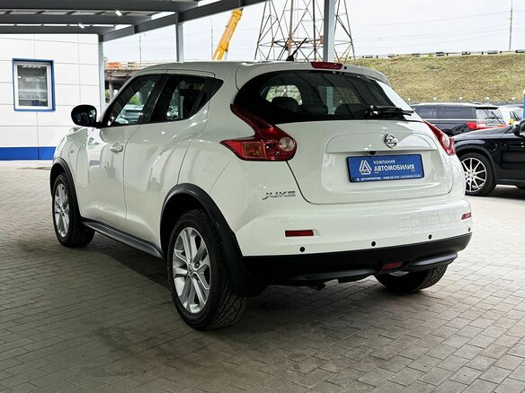 2012 Nissan Juke I, белый - вид 2