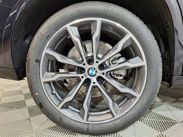 2024 BMW X4 30i II (G02) Рестайлинг, чёрный, 8500000 рублей - вид 5