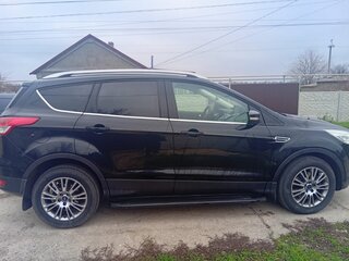 2013 Ford Kuga II, чёрный, 1300000 рублей, вид 3