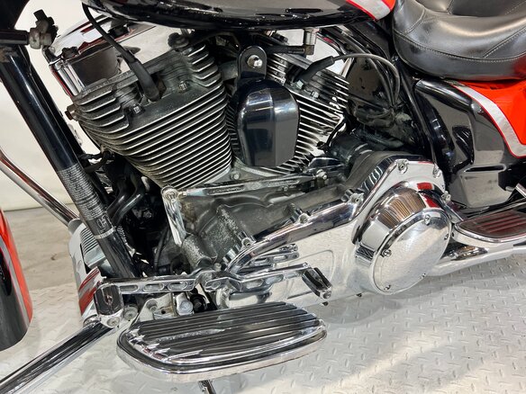 2009 Harley-Davidson CVO Road Glide, красный, 950000 рублей - вид 21