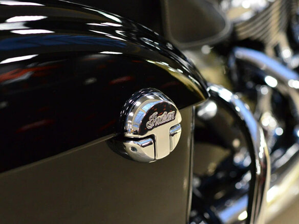 2021 Indian Roadmaster, чёрный - вид 11